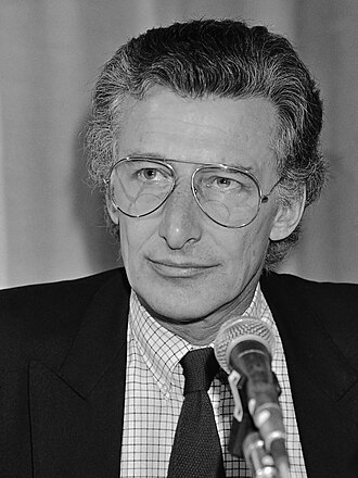 Portret van Harry Mulisch