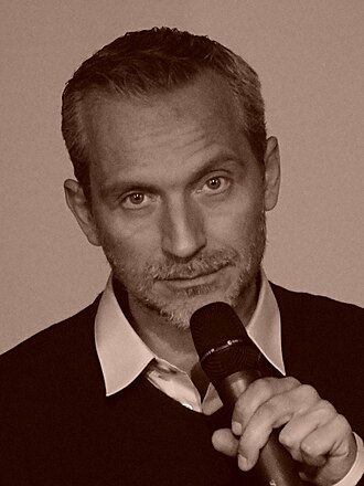 Portret van Olivier Norek