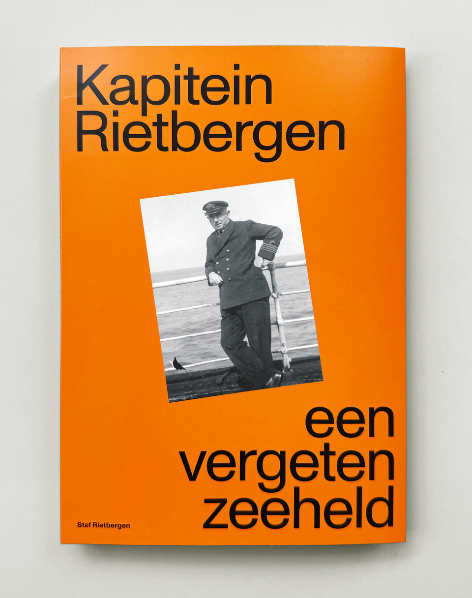 Omslag van Kapitein Rietbergen, een vergeten zeeheld